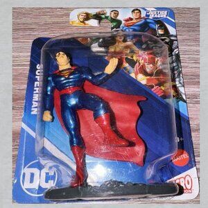 Justice League Superman Figure Measures 3 inches